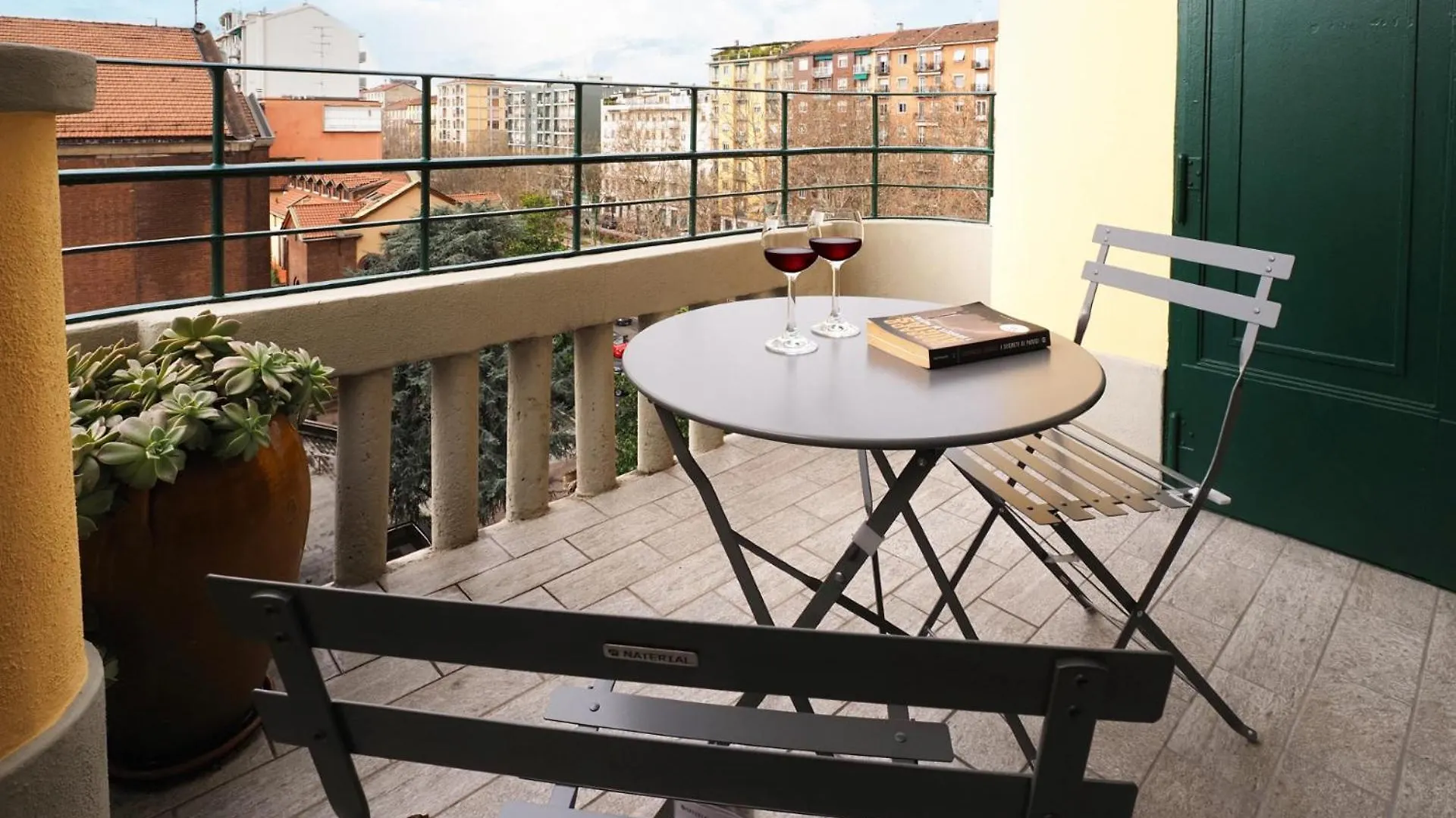 Apartment Luminoso Appartamento Con Terrazzo Forlanini Linate Milan Italy