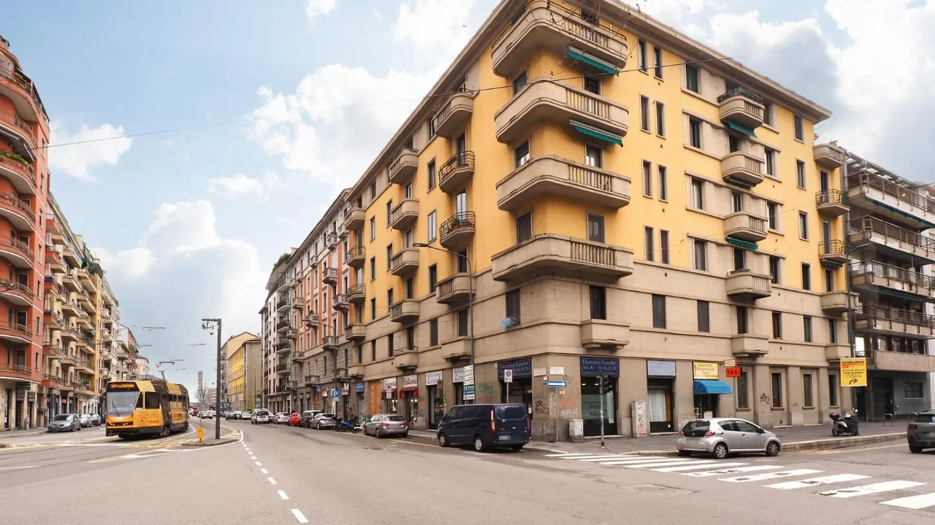 Apartment Luminoso Appartamento Con Terrazzo Forlanini Linate Milan